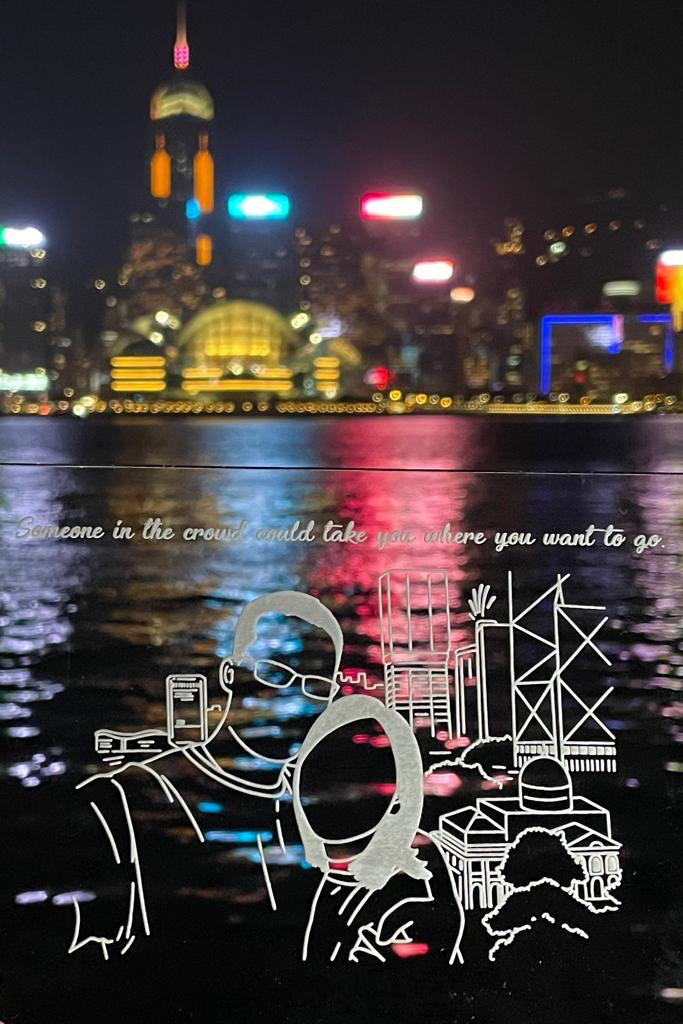 櫸木發光相框